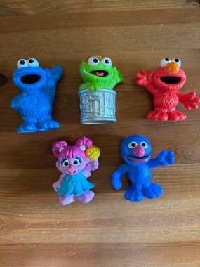 Playskool Friends Sesame Street Collector Pack 5 Figures